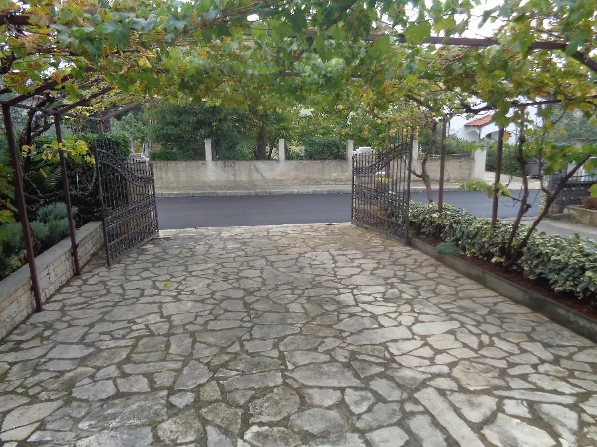 Good Apartment Zdenka - Porec
